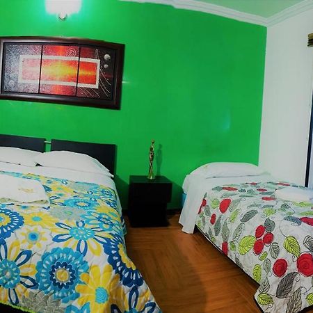 Hotel Barcelona Chinauta Ngoại thất bức ảnh