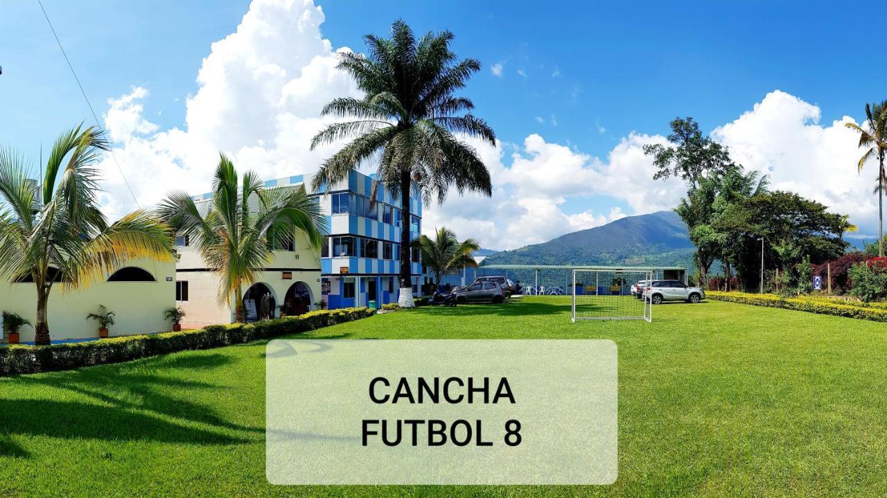 Hotel Barcelona Chinauta Ngoại thất bức ảnh