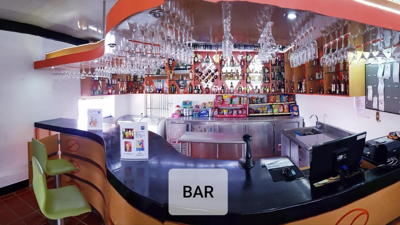 Hotel Barcelona Chinauta Ngoại thất bức ảnh