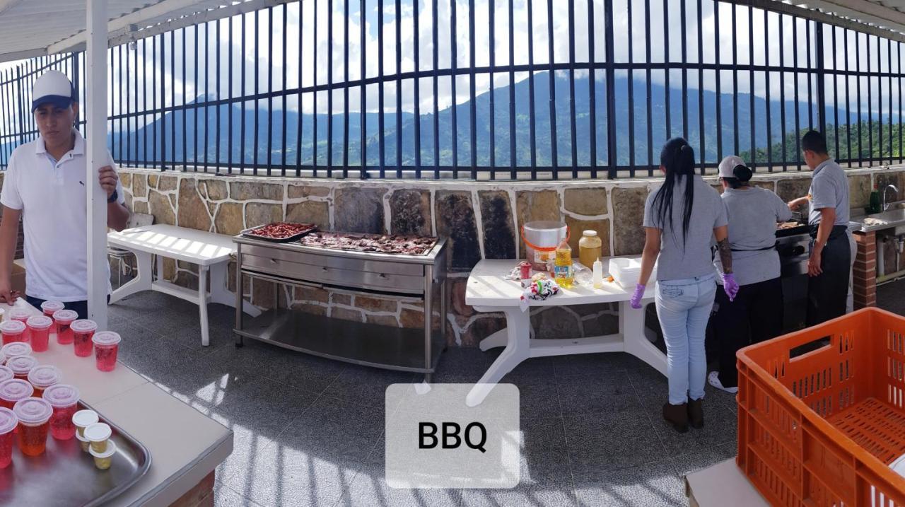 Hotel Barcelona Chinauta Ngoại thất bức ảnh